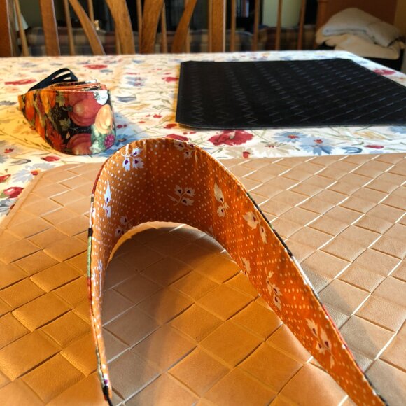 Headbands by Sheila Bee Designs Traditional Thanksgiving Pumpkin Reversible - Picture 3 of 6